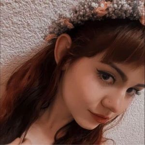 Meet your Posher, María